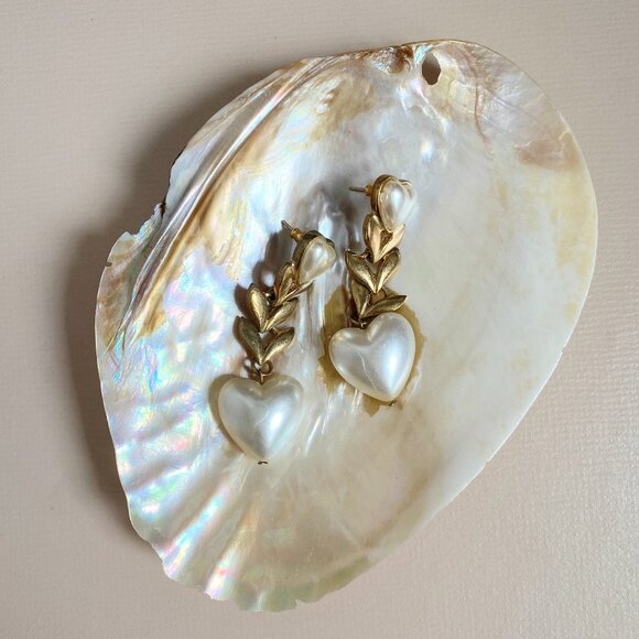 vintage heart-shaped gold & pearl earrings - Picture 1 of 5